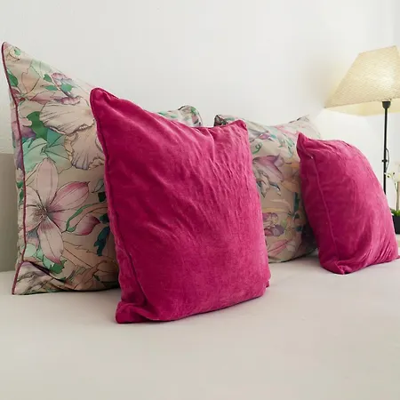 Spacious And Central, 6 Min Walk To Albufeira